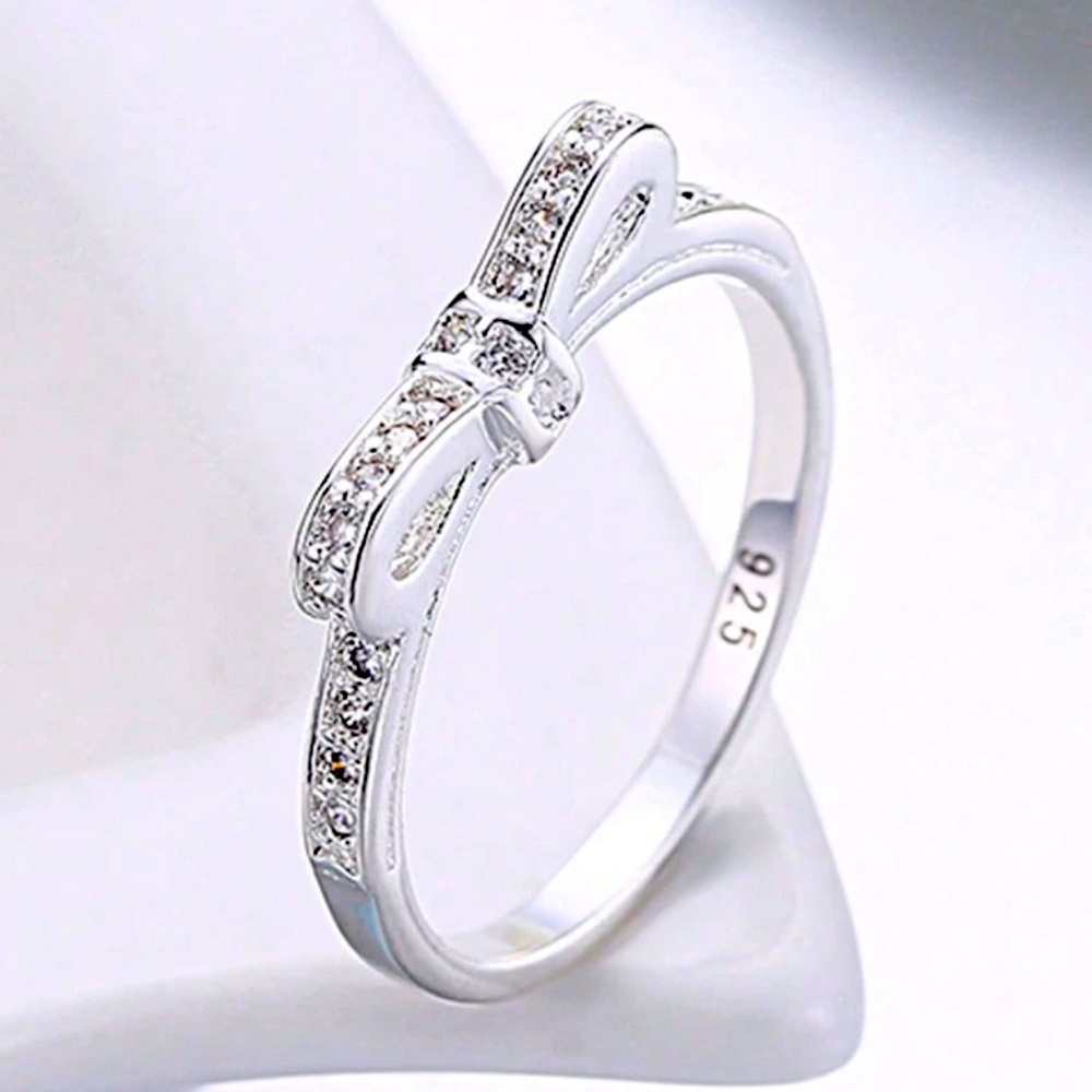 925 sterling Silver elegant Bow Ring with moissanite diamonds NWT - Picture 8 of 8